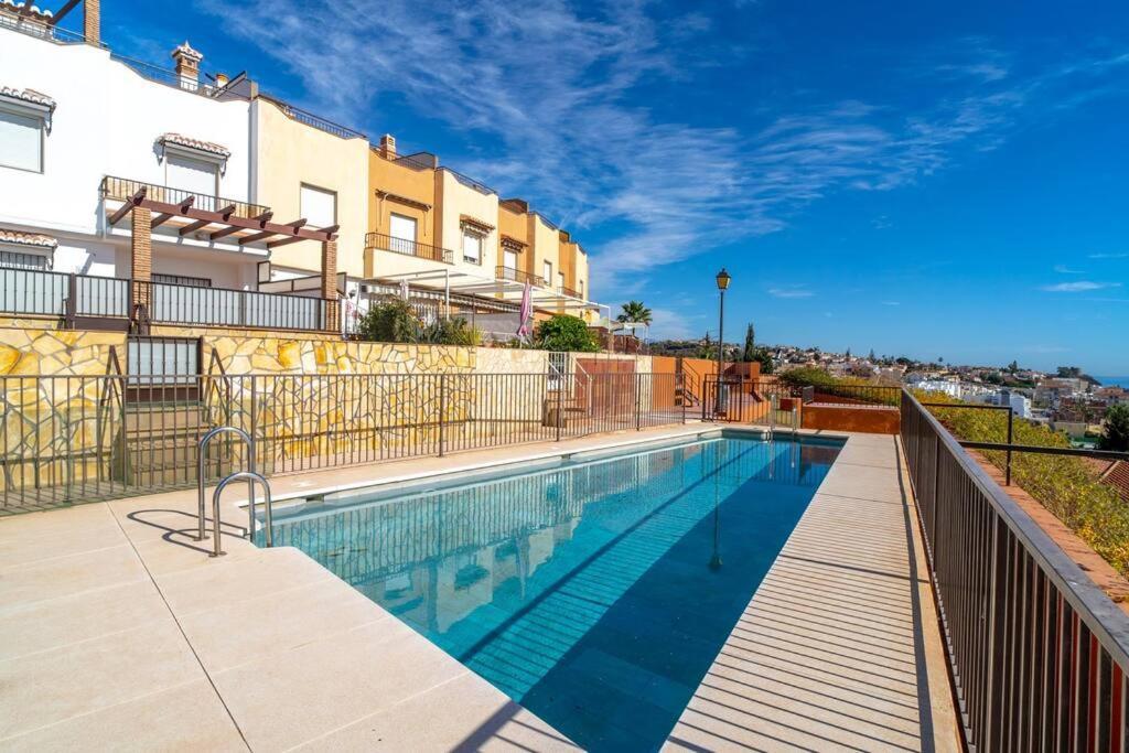 Adosado Con Vistas Al Mar Desde La Piscina Con Bbq Villa Velez Malaga Exterior foto